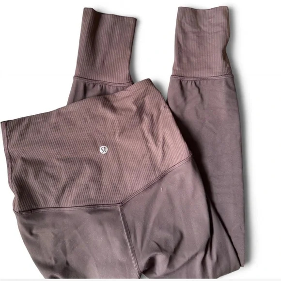 lululemon Align Super-High-Rise Ribbed-Trim Tight 28" - Picture 2 of 4